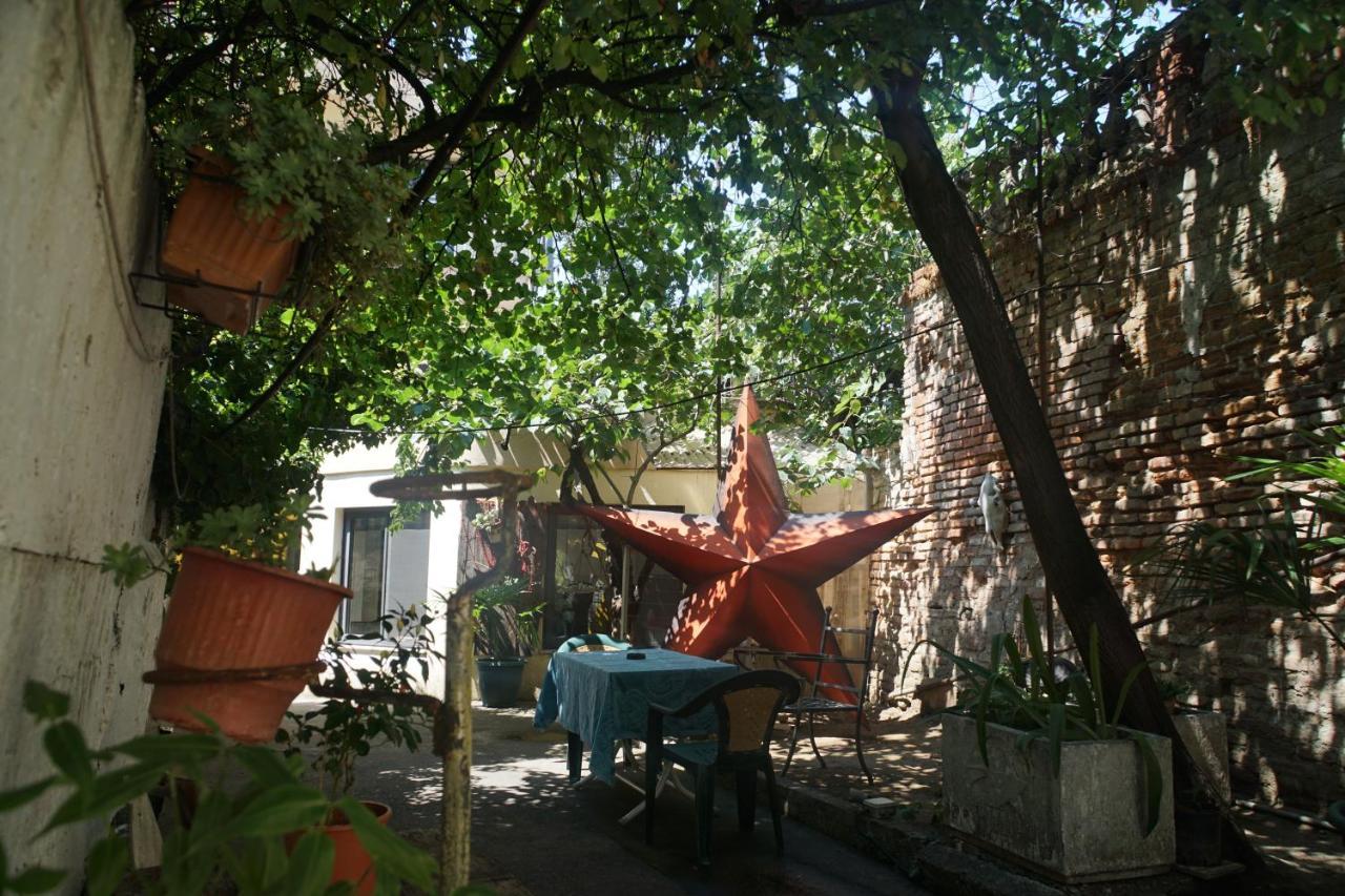 Albaniantrip Rooms And Apartments Тирана Екстериор снимка